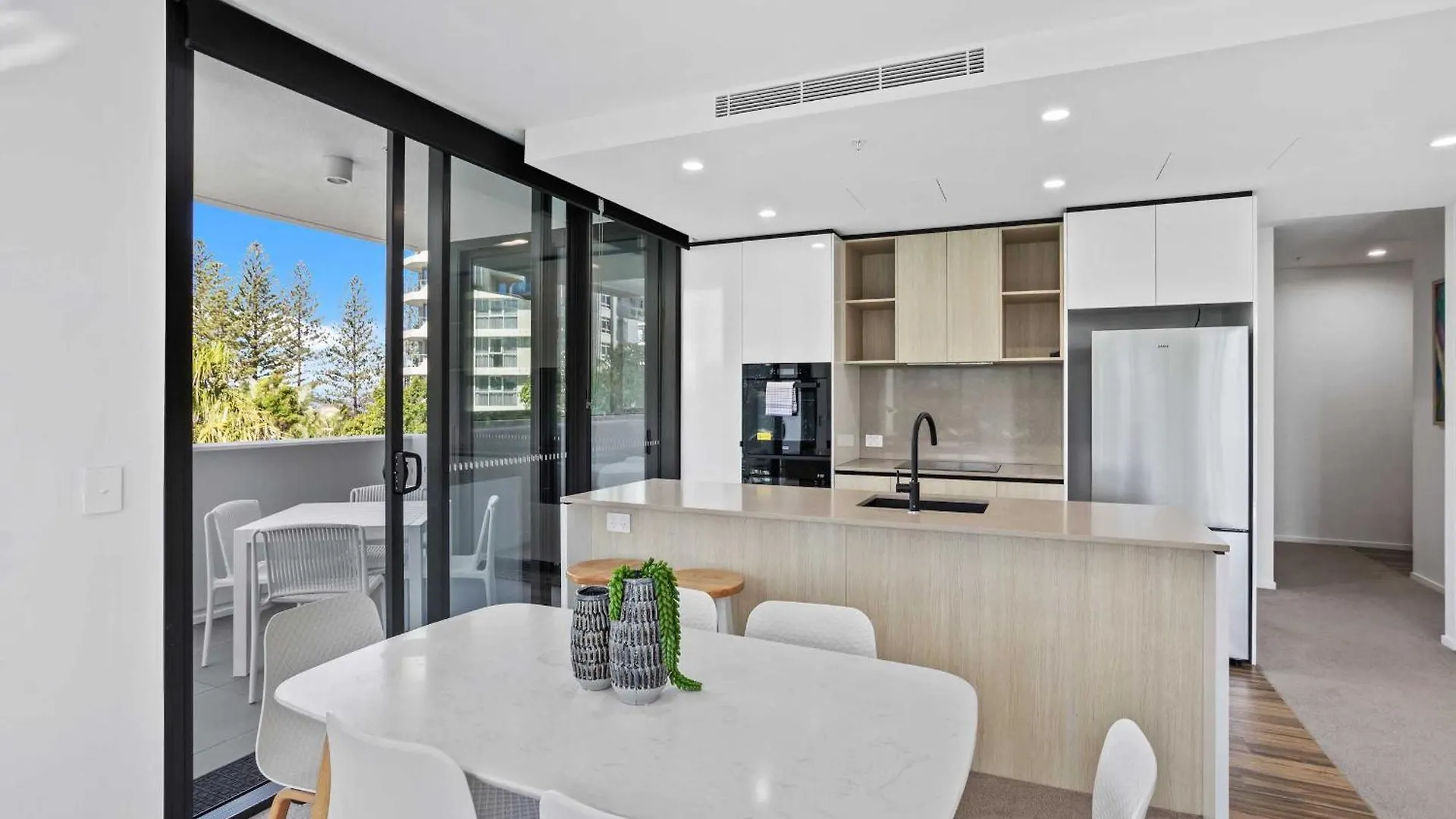 2 Bedroom Luxury In Burleigh Heads! Guldkusten 0*,  Australien